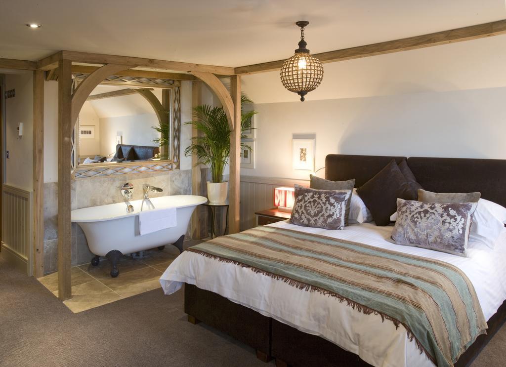 Saint Saviour The Farmhouse Hotel And Restaurant חדר תמונה
